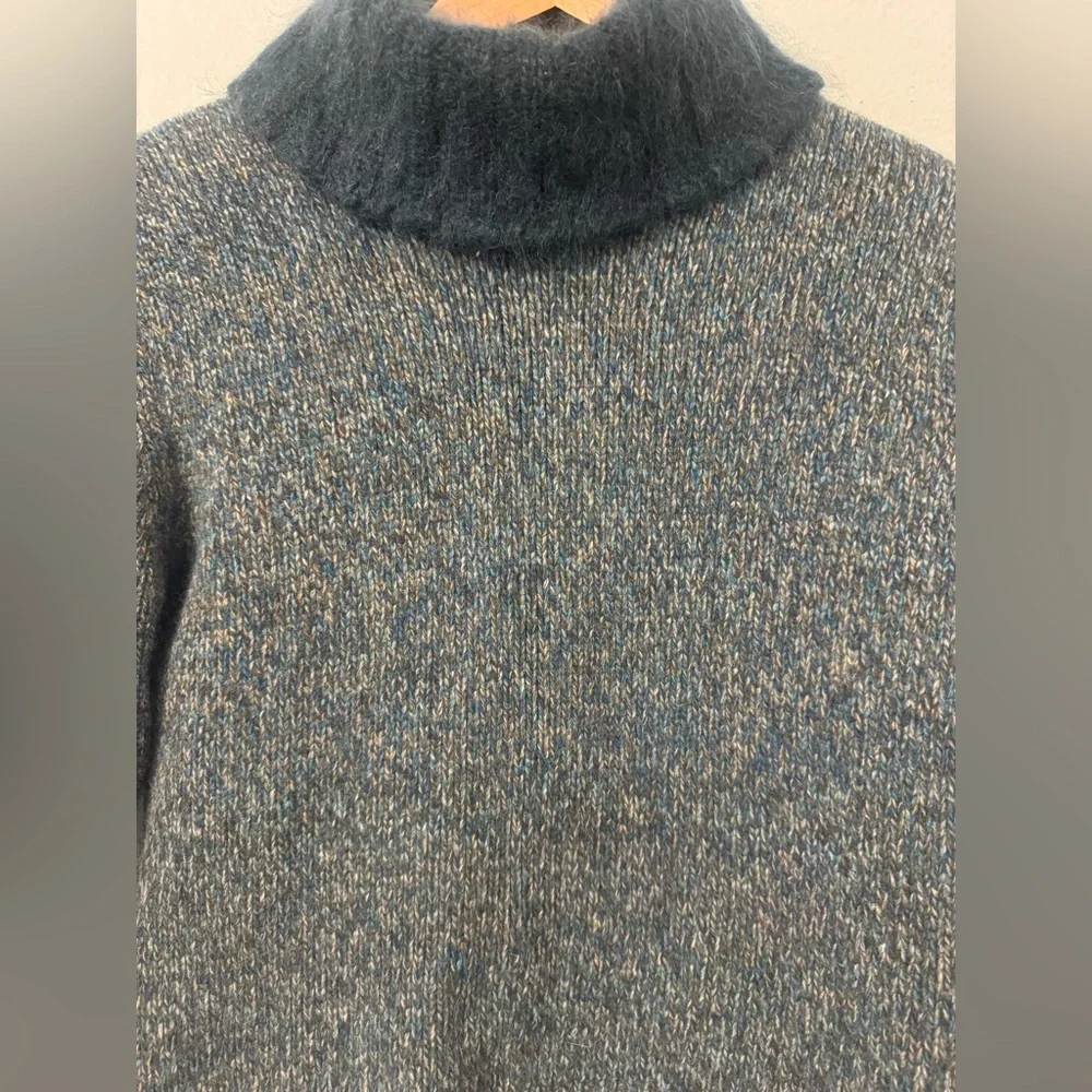 VTG Givenchy Boutique Sweater 80s Wool Blend Fuzzy Collar Made in Japan LG *read - Picture 3 of 9